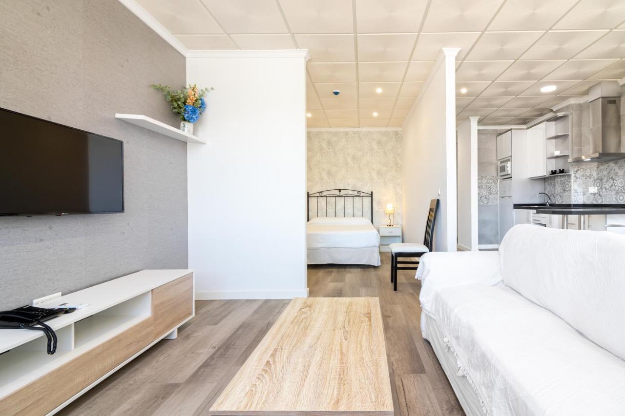 Salobreña Apartamentos Avenida Tropical By Bossh! Apartments מראה חיצוני תמונה