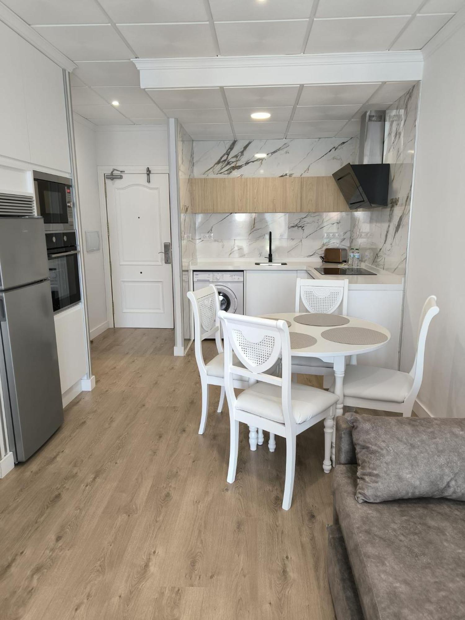 Salobreña Apartamentos Avenida Tropical By Bossh! Apartments מראה חיצוני תמונה